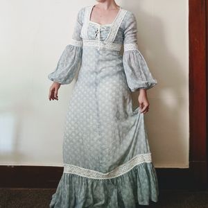 *SOLD* Vtg 70s floral prairie dress